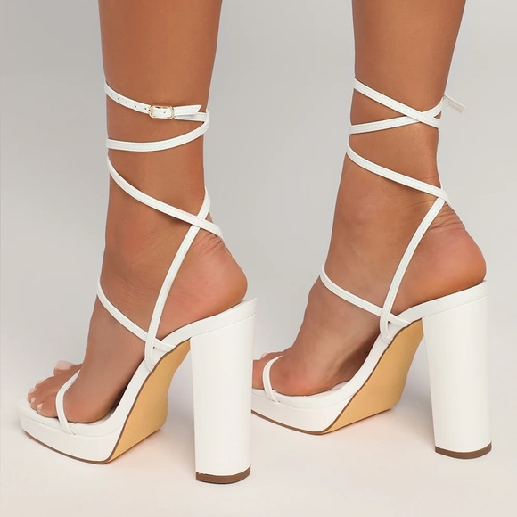 Lulu’s platform sandals - Picture 2 of 4